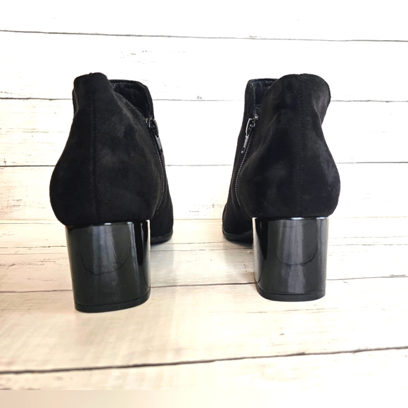 NWOT Kim Roger's Black Soft Suede Zip up Ankle Booties Comfort Boots Shiny Heel - Picture 7 of 12